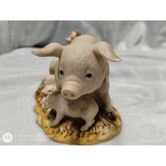 Vintage Homco Porcelain Pig Figurine Sow with Piglets 1443 Made in Taiwan - Picture 5 of 13